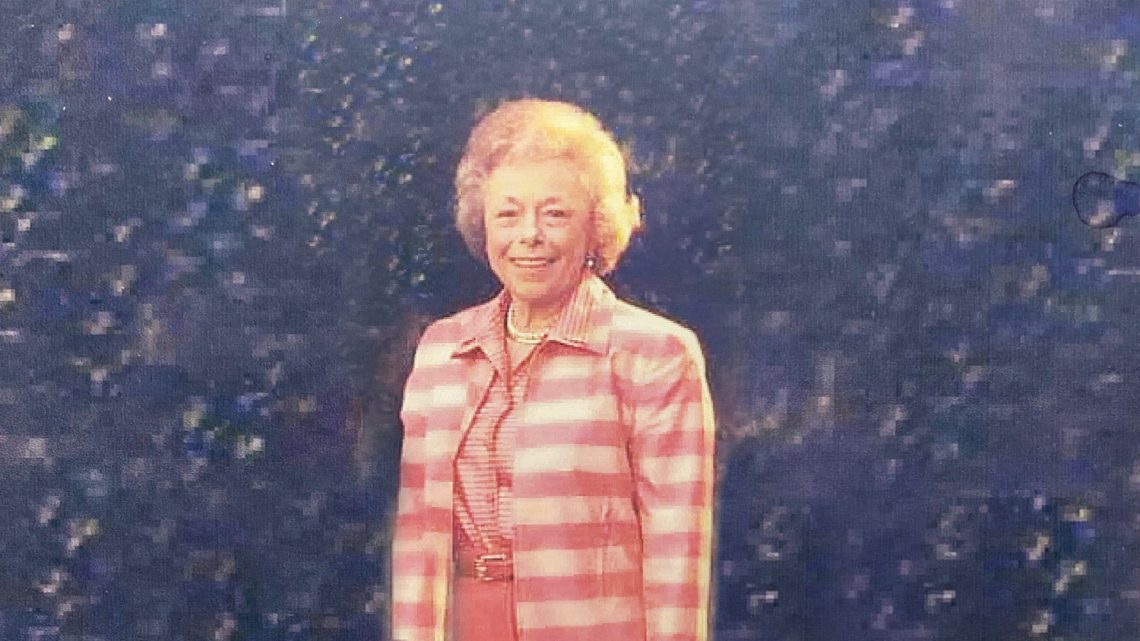 Memorial Service for Mrs. Betty Earles Powell