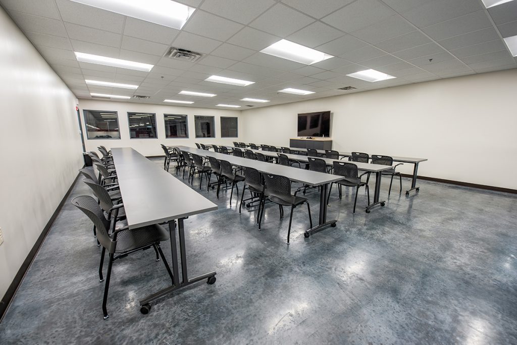 Tri-State Truck Center facility photo 39